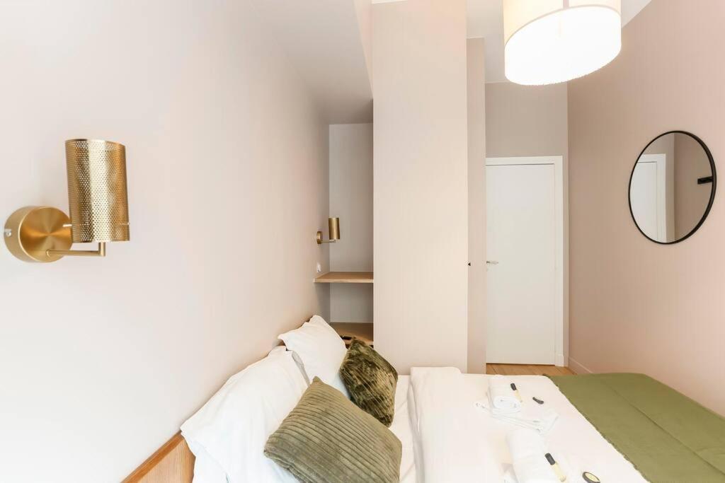 Modern 2 Bedrooms Near Louvre باريس المظهر الخارجي الصورة