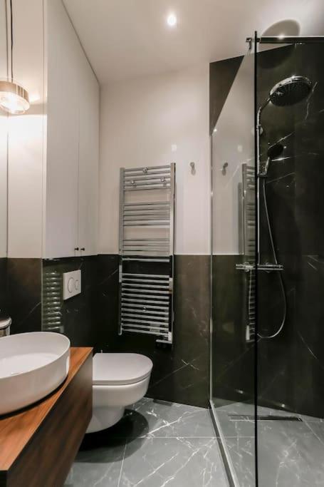Modern 2 Bedrooms Near Louvre باريس المظهر الخارجي الصورة